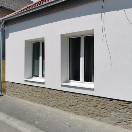 Tifani Apartman Keszthely Zewnętrze zdjęcie